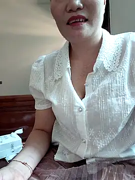 Snapshot of -Trici- chatting on 22, 7, 2026 -Trici- online show from 22, 7, 2026