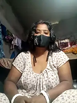 Snapshot of Miss-poly chatting on 12, 7, 2026 Miss-poly online show from 12, 7, 2026