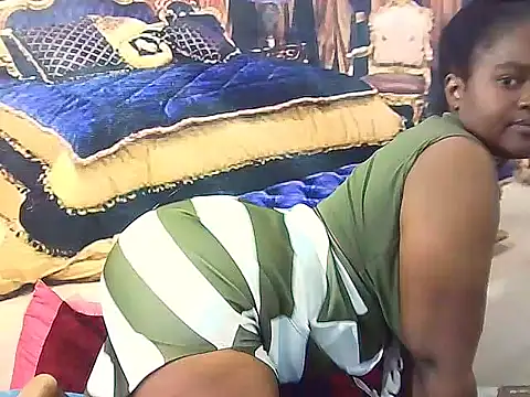 Snapshot of EbonyBlueDiamond chatting on 13, 5, 2026 EbonyBlueDiamond online show from 13, 5, 2026