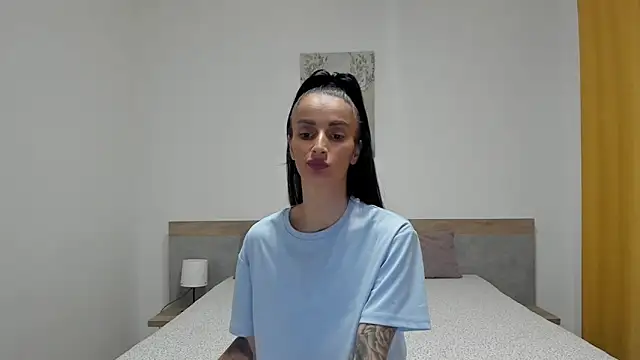 Snapshot of BlissAria chatting on 6, 6, 2026 BlissAria online show from 6, 6, 2026