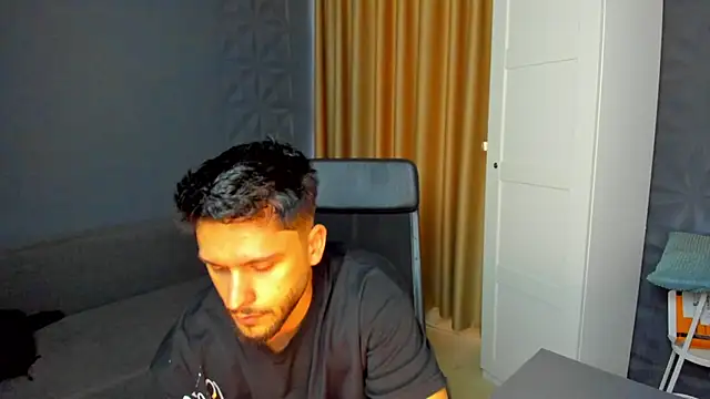 Snapshot of TroyWadee chatting on 23, 5, 2026 TroyWadee online show from 23, 5, 2026