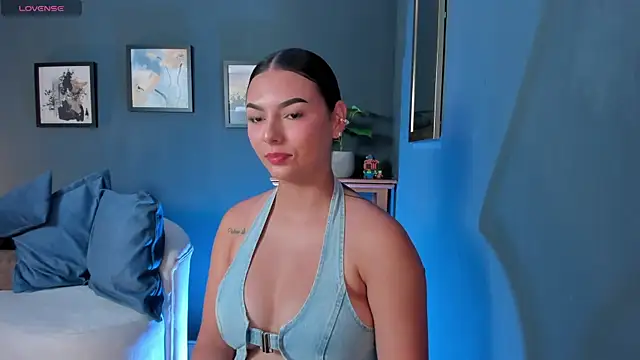 Emma Moretti1 online show from 11, 5, 2026