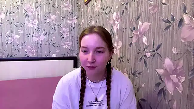 Snapshot of OksiDarling chatting on 23, 5, 2026 OksiDarling online show from 23, 5, 2026