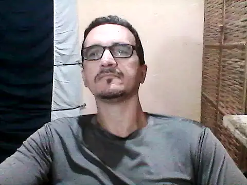 Snapshot of DouglasBr22 chatting on 12, 5, 2026 DouglasBr22 online show from 12, 5, 2026