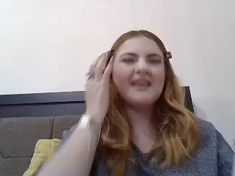 Snapshot of sol_intimos chatting on 8, 5, 2026 sol intimos online show from 8, 5, 2026