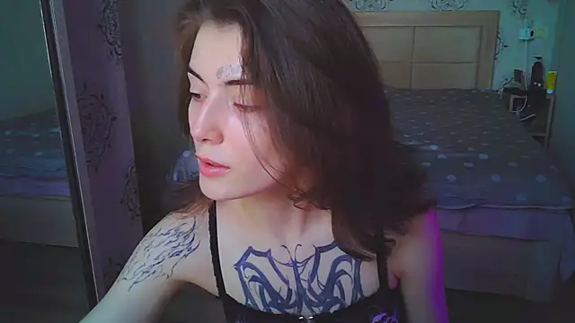 Snapshot of HarrisLola chatting on 13, 5, 2026 HarrisLola online show from 13, 5, 2026