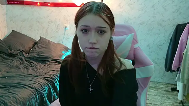Snapshot of Luvellia chatting on 23, 6, 2026 Luvellia online show from 23, 6, 2026