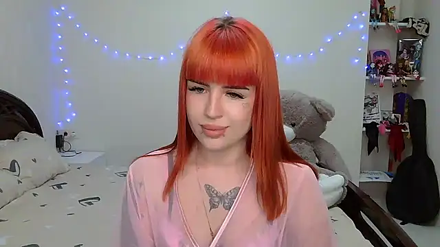 Snapshot of VelvetEmber chatting on 11, 5, 2026 VelvetEmber online show from 11, 5, 2026
