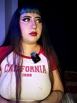 Snapshot of LarissaHell chatting on 28, 5, 2026 LarissaHell online show from 28, 5, 2026
