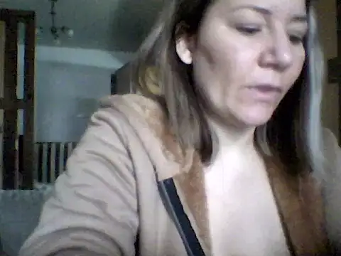 Snapshot of AllisonLove2 chatting on 4, 6, 2026 AllisonLove2 online show from 4, 6, 2026