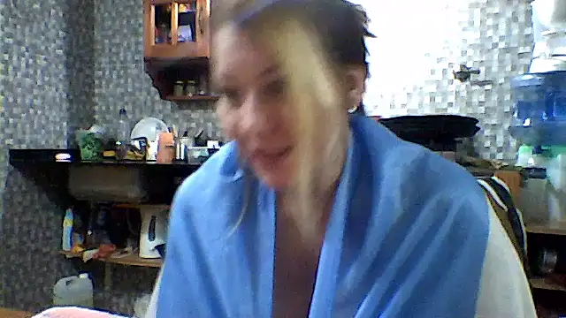 Snapshot of AllisonLove2 chatting on 16, 7, 2026 AllisonLove2 online show from 16, 7, 2026