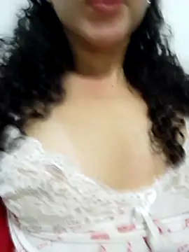 Snapshot of venuseyes25 chatting on 26, 6, 2026 venuseyes25 online show from 26, 6, 2026