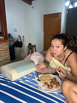 Snapshot of Melissa_Rendon chatting on 9, 6, 2026 Melissa Rendon online show from 9, 6, 2026