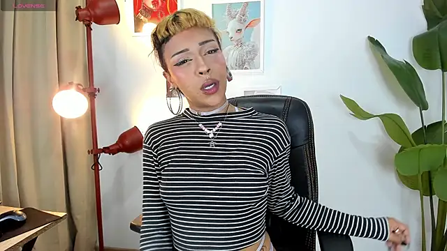 Snapshot of jade_star__ chatting on 15, 5, 2026 jade star online show from 15, 5, 2026