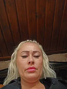 MILFBARBY online show from 20, 10, 2025