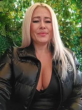 MILFBARBY online show from 15, 11, 2025