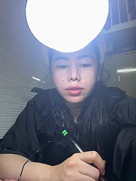 KieLyy online show from 17, 5, 2026