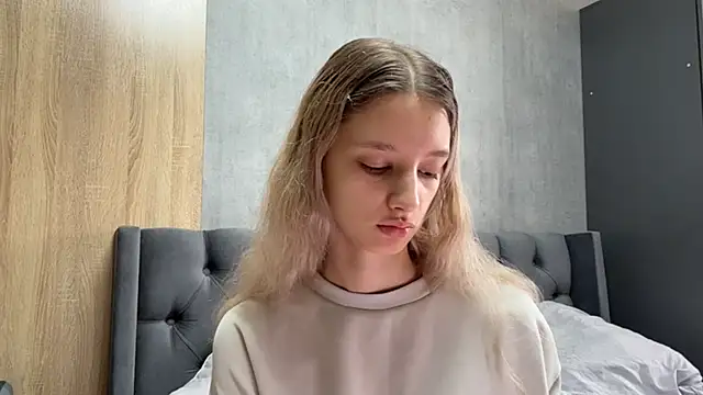 Tiffany Blom online show from 13, 5, 2026