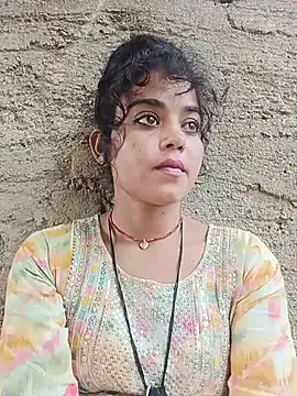 Snapshot of Mahi_Love0143 chatting on 5, 8, 2026 Mahi Love0143 online show from 5, 8, 2026