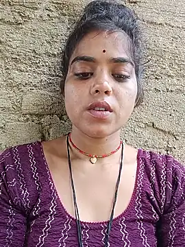 Snapshot of Mahi_Love0143 chatting on 2, 8, 2026 Mahi Love0143 online show from 2, 8, 2026