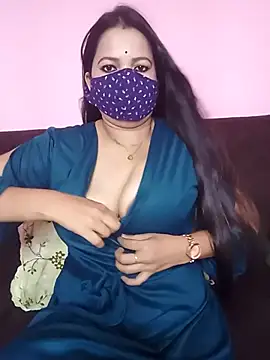 Cute-Sweety online show from 7, 6, 2026
