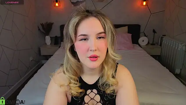 Stacey Dawson online show from 12, 5, 2026