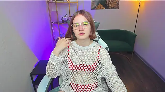 MiaNoon online show from 20, 5, 2026