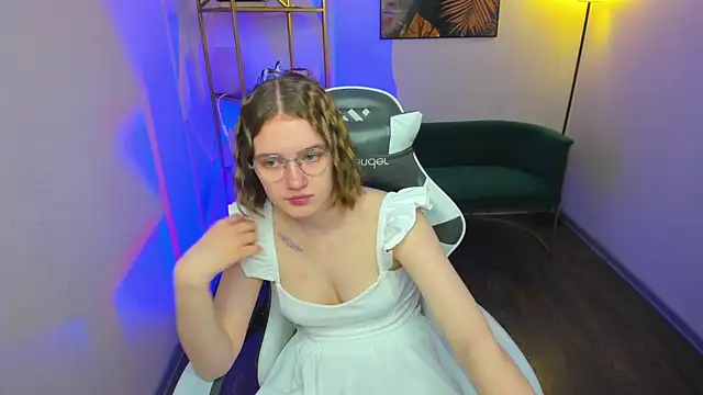 MiaNoon online show from 15, 5, 2026