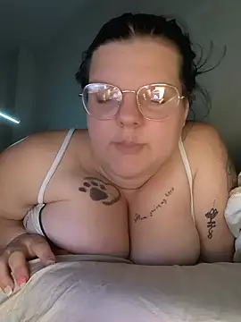 BadMommyyyyy online show from 20, 5, 2026