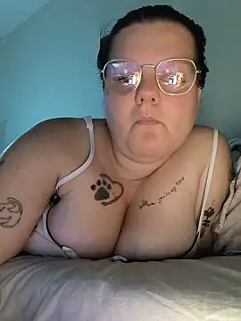 BadMommyyyyy online show from 22, 5, 2026