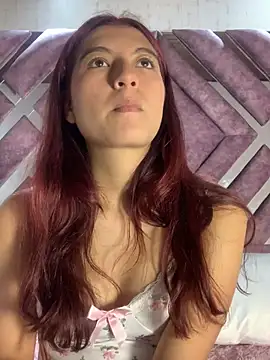 EveRave Pink online show from 28, 5, 2026