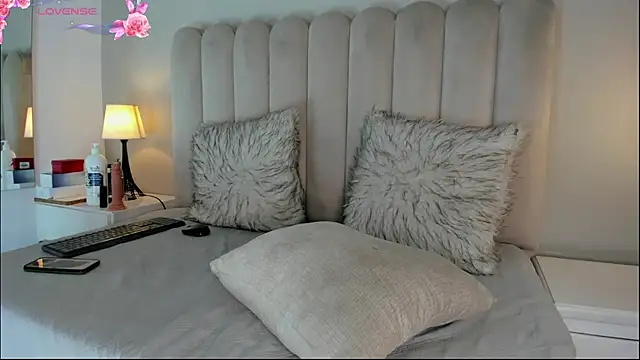 Snapshot of susan_beck chatting on 8, 7, 2026 susan beck online show from 8, 7, 2026