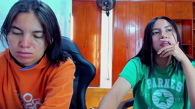 Soffy and Emily online show from 26, 6, 2026