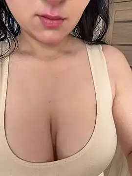 Snapshot of Lulu_Lu chatting on 7, 7, 2026 Lulu Lu online show from 7, 7, 2026