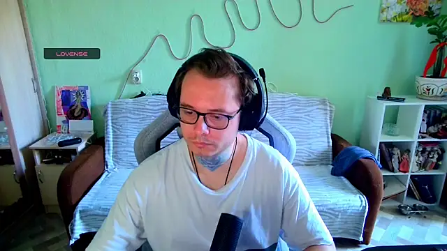 MeLanXolik online show from 11, 6, 2026
