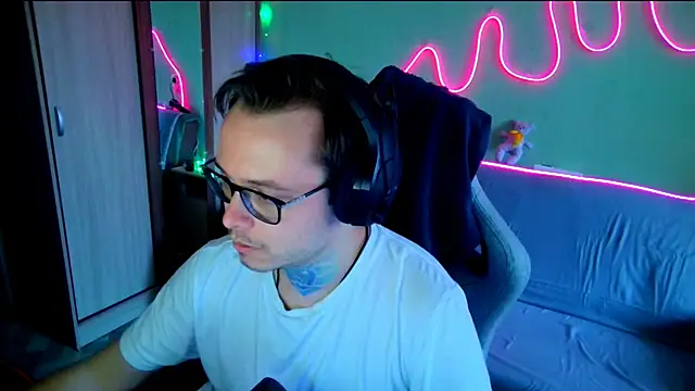 MeLanXolik online show from 22, 5, 2026