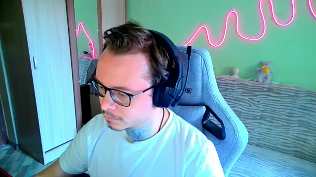 MeLanXolik online show from 1, 6, 2026