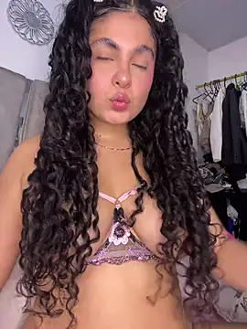 Snapshot of Yassy_11 chatting on 17, 6, 2026 Yassy 11 online show from 17, 6, 2026