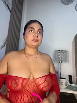 Snapshot of Yassy_11 chatting on 7, 6, 2026 Yassy 11 online show from 7, 6, 2026