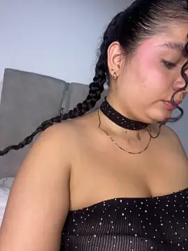 Yassy 11 online show from 14, 5, 2026