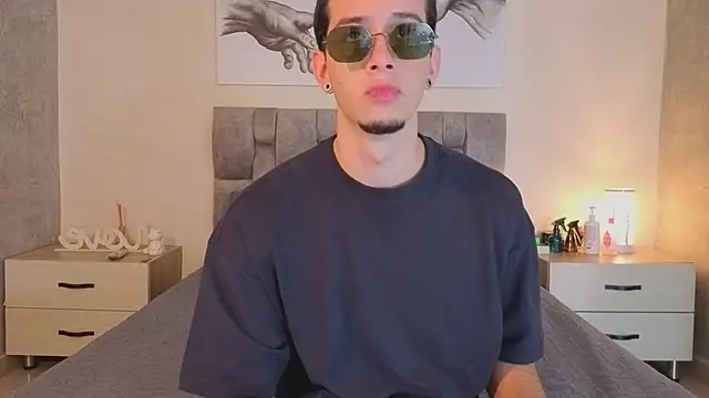isaacblaze  online show from 7, 7, 2026