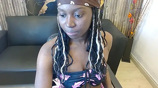 Snapshot of luna_bella160920 chatting on 10, 6, 2026 luna bella160920 online show from 10, 6, 2026