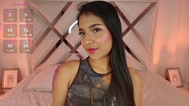 thalia gomez   online show from 4, 6, 2026