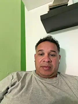 Snapshot of eduardba82 chatting on 12, 5, 2026 eduardba82 online show from 12, 5, 2026