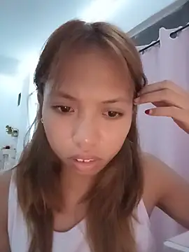 Snapshot of sweetpinayxxx chatting on 24, 6, 2026 sweetpinayxxx online show from 24, 6, 2026