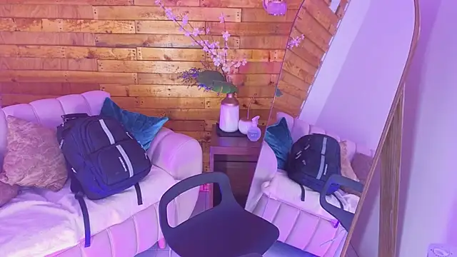 tian sex online show from 24, 6, 2026