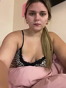 Snapshot of breebabexoxo chatting on 4, 6, 2026 breebabexoxo online show from 4, 6, 2026