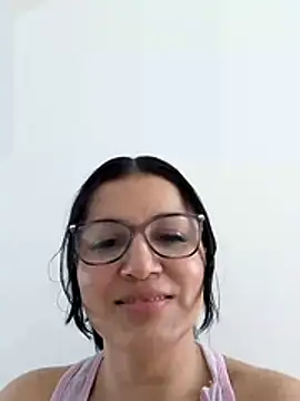 Snapshot of Casandra_inthemorning chatting on 28, 5, 2026 Casandra inthemorning online show from 28, 5, 2026