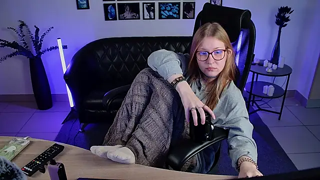 lanafitch online show from 27, 6, 2026