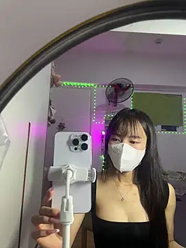 Lov3lily online show from 9, 6, 2026